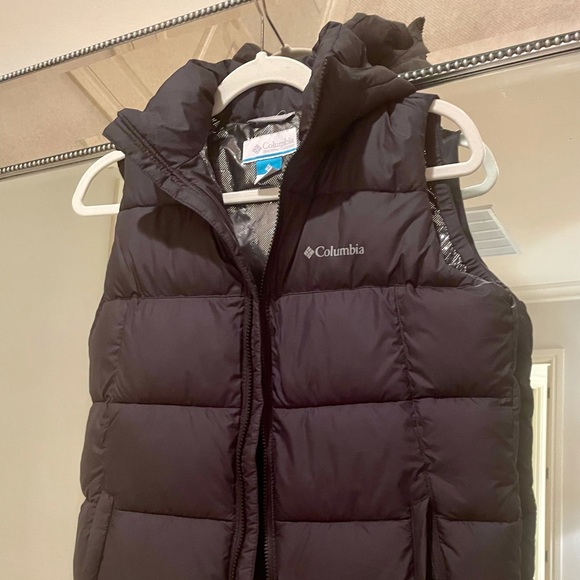 COPY - Big Boys Columbia Puffer Vest - Picture 3 of 6